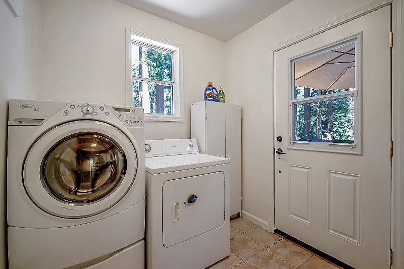 Furnished Finder property 400436_1 photo 26