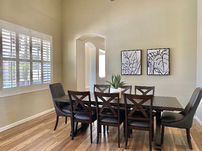 Furnished Finder property 400447_1 photo 6