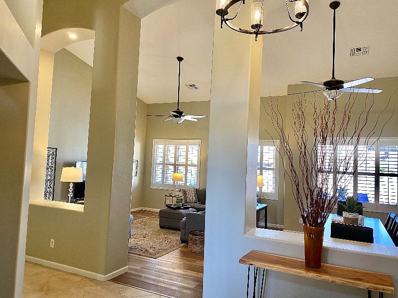 Furnished Finder property 400447_1 photo 4