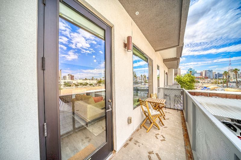 Furnished Finder property 400490_1 photo 6