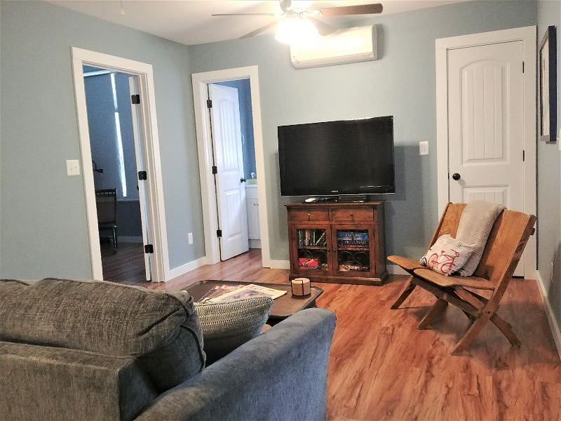 Furnished Finder property 400516_1 photo 5