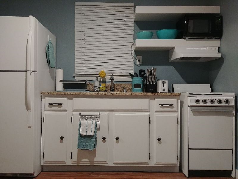 Furnished Finder property 400516_1 photo 13