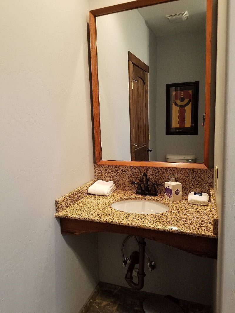 Furnished Finder property 400526_1 photo 18
