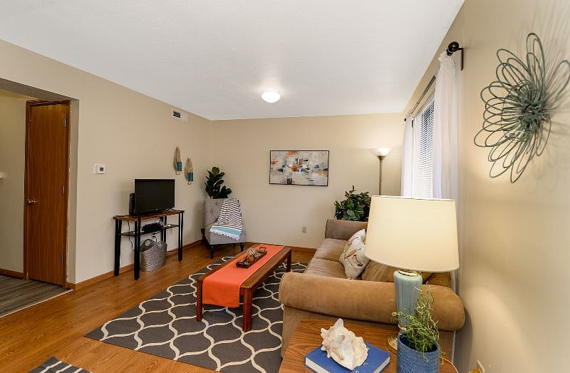 Furnished Finder property 400534_1 photo 3
