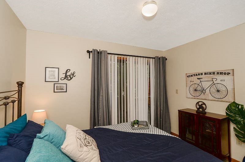 Furnished Finder property 400534_1 photo 14