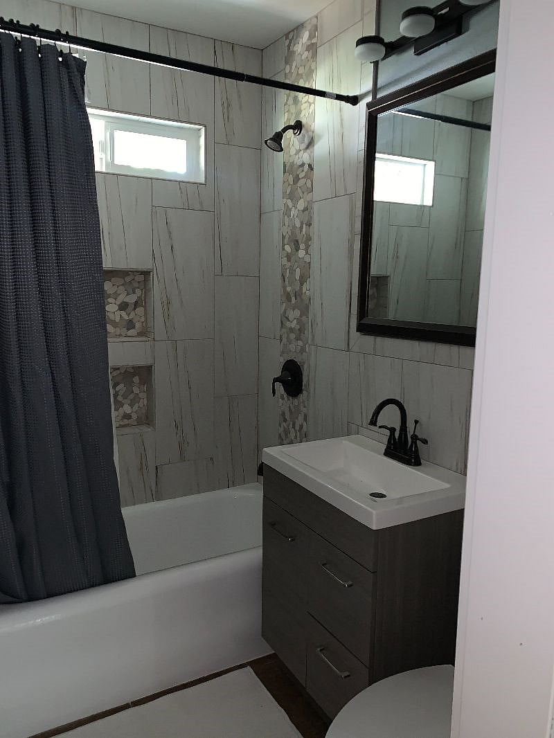 Furnished Finder property 400537_1 photo 18