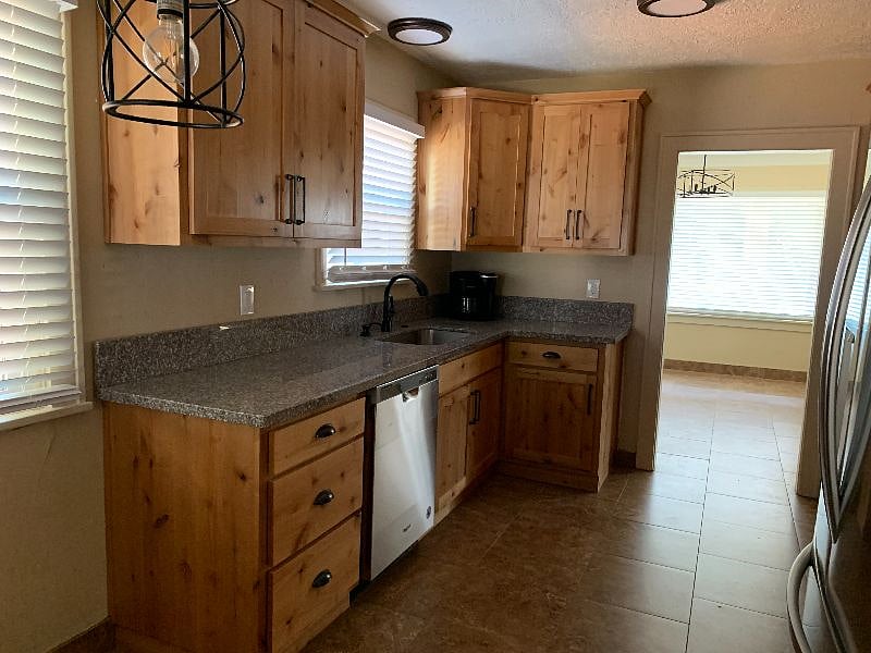 Furnished Finder property 400537_1 photo 5