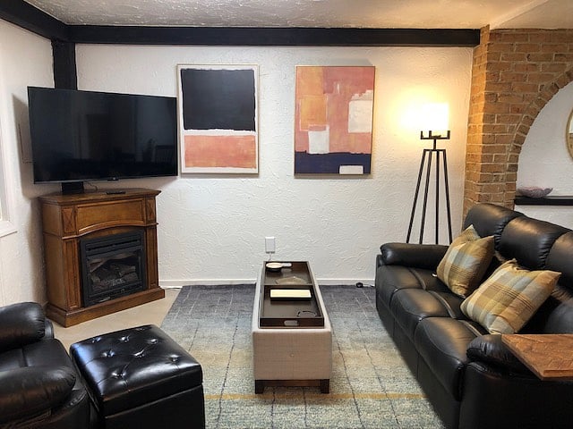 Furnished Finder property 400546_2 photo 4