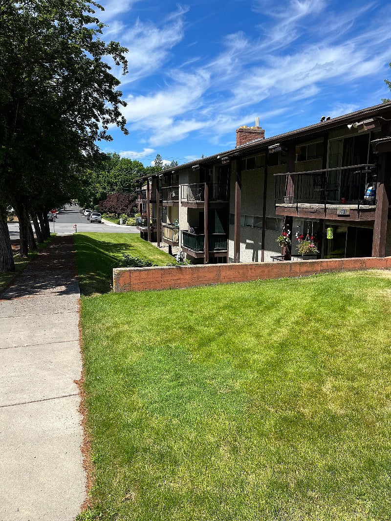 Furnished Finder property 400567_1 photo 11