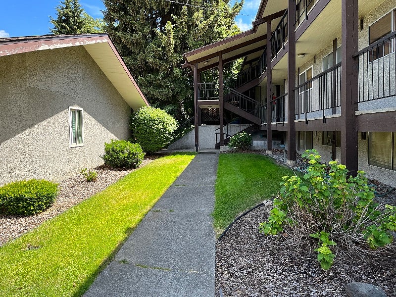 Furnished Finder property 400567_1 photo 10
