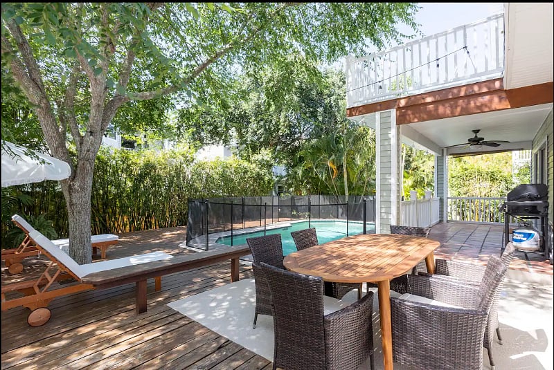 Furnished Finder property 400580_1 photo 14
