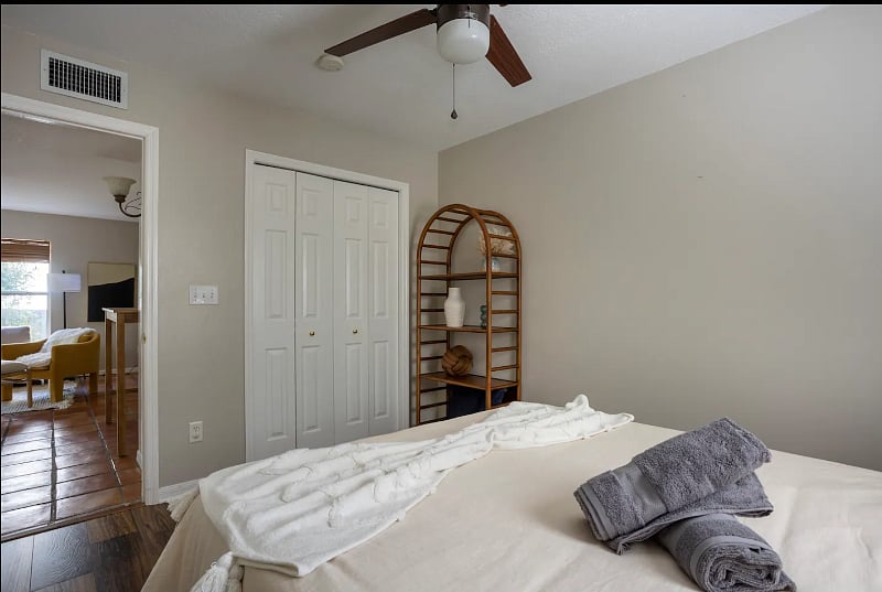 Furnished Finder property 400580_1 photo 43