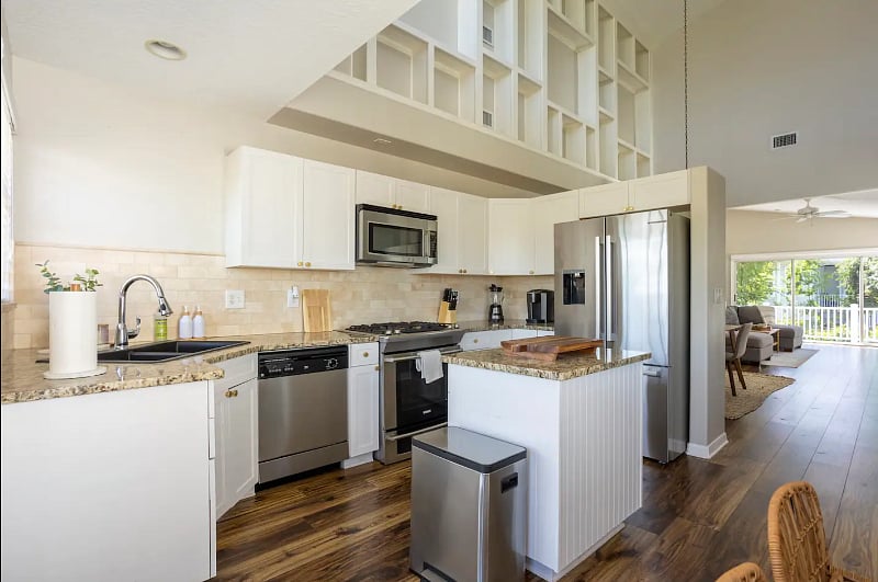 Furnished Finder property 400580_1 photo 10