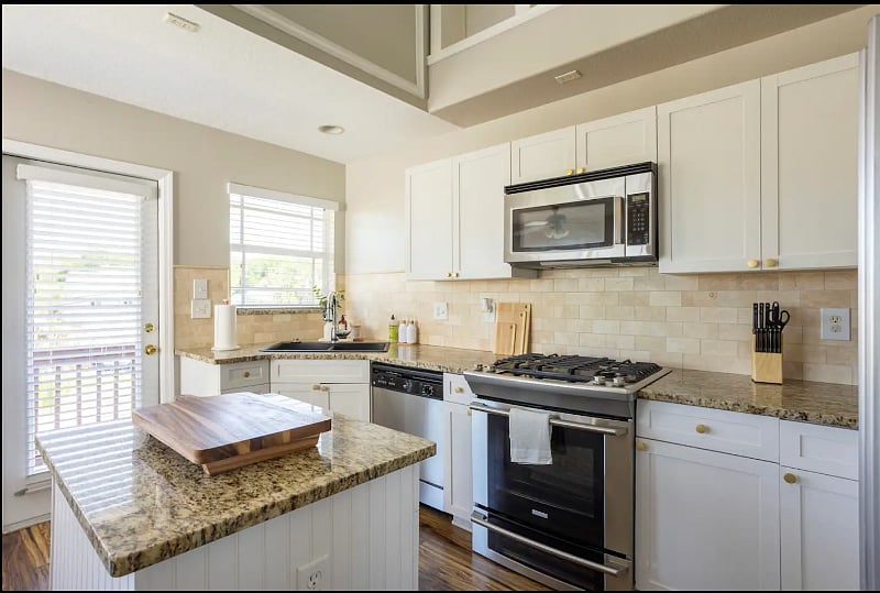 Furnished Finder property 400580_1 photo 12
