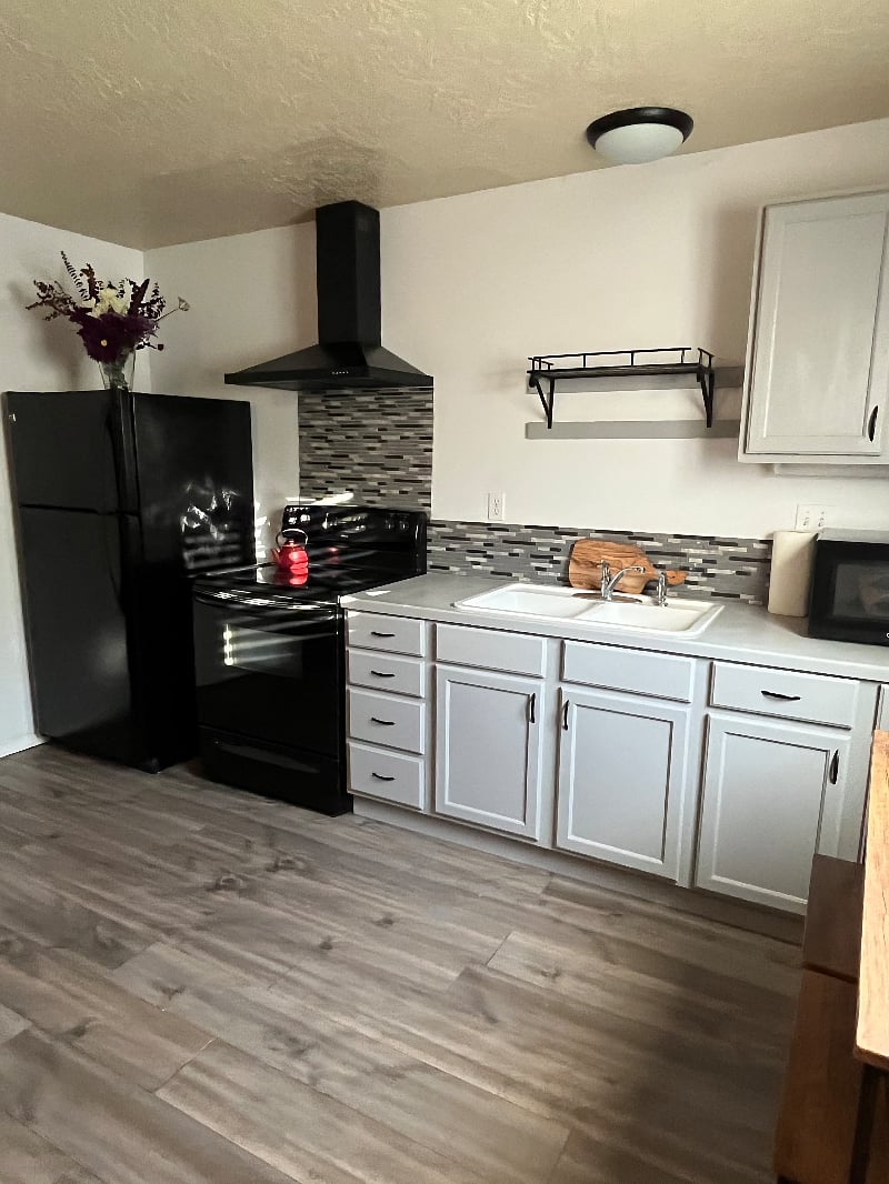 Furnished Finder property 400619_1 photo 6