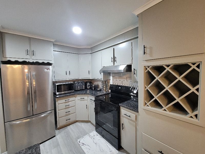 Furnished Finder property 400624_1 photo 21