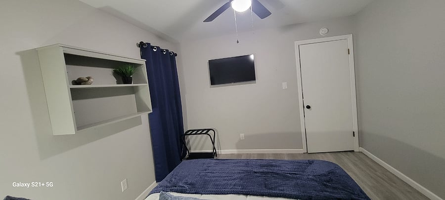 Furnished Finder property 400624_1 photo 15