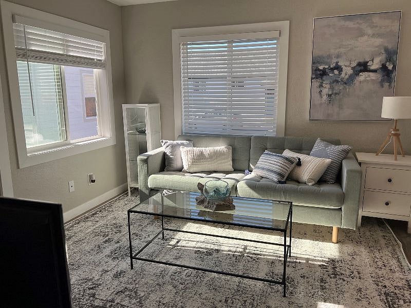Furnished Finder property 400625_1 photo 28
