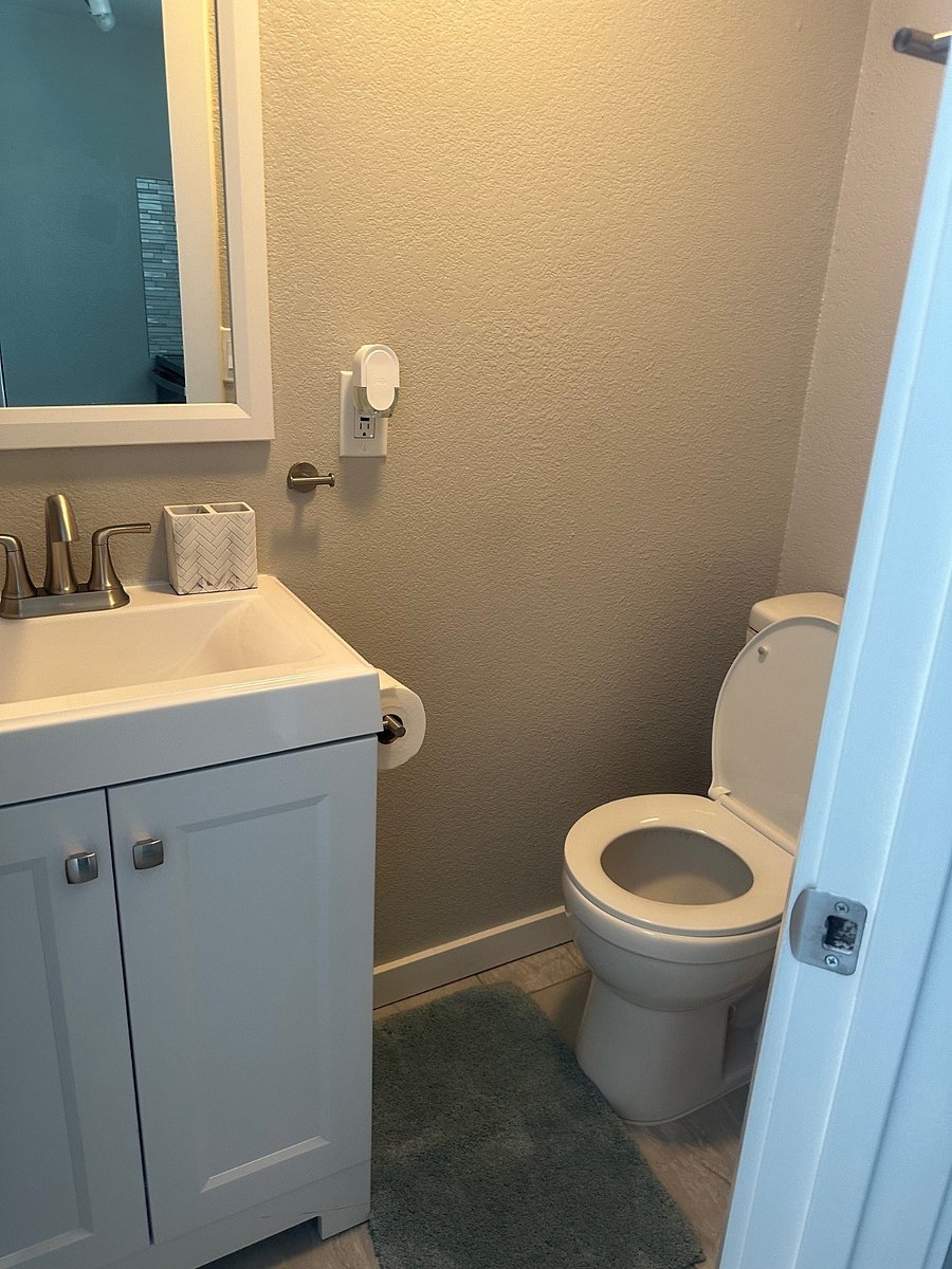 Furnished Finder property 400625_2 photo 8