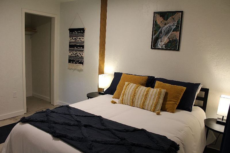 Furnished Finder property 400636_1 photo 3