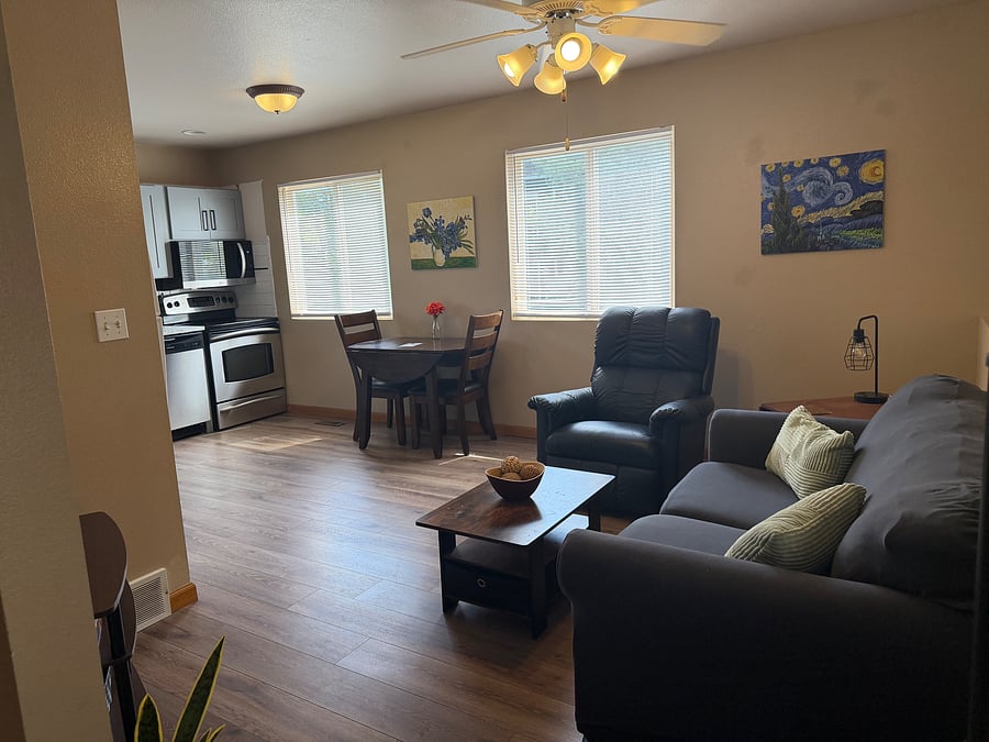 Furnished Finder property 400669_1 photo 5