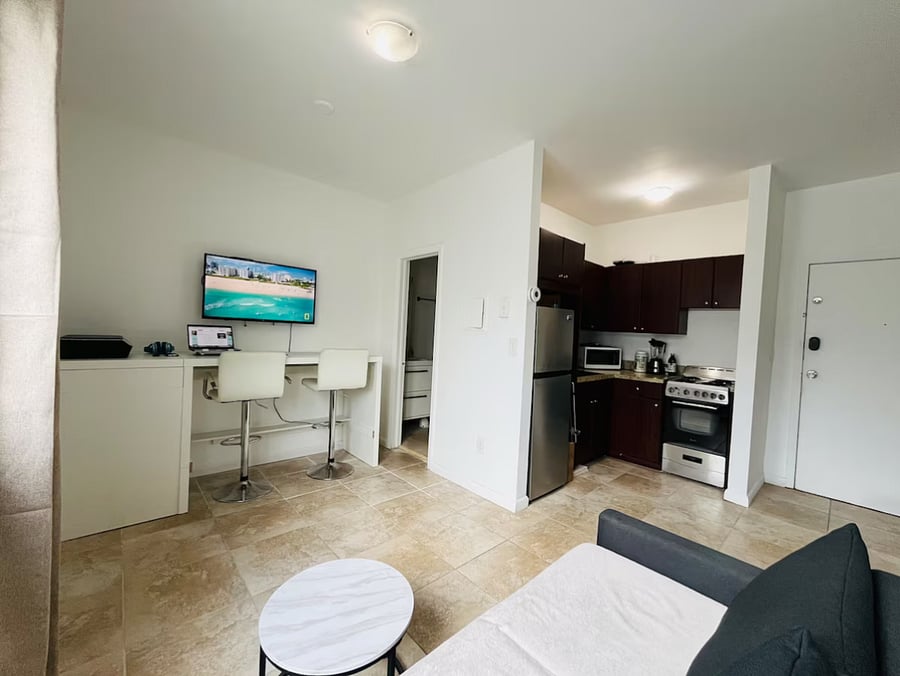 Furnished Finder property 400672_1 photo 5