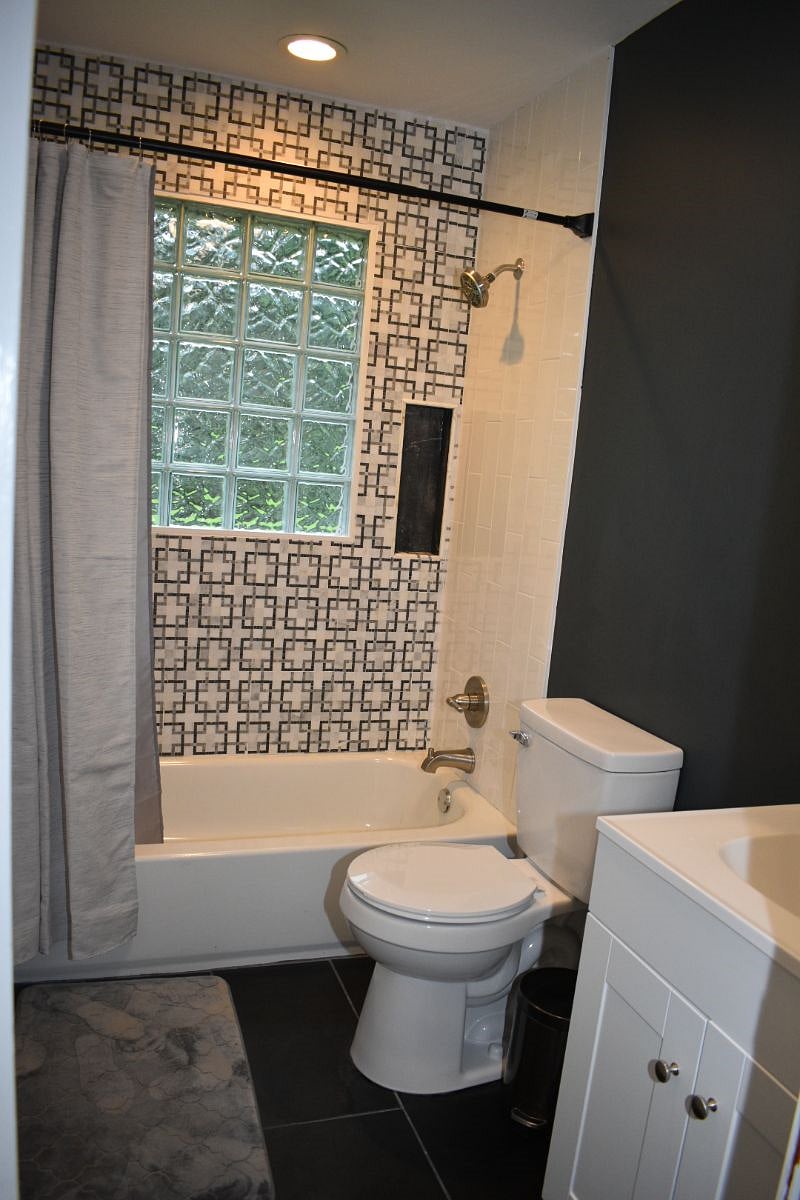 Furnished Finder property 400675_1 photo 16