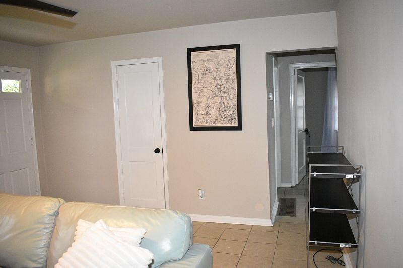 Furnished Finder property 400675_1 photo 5