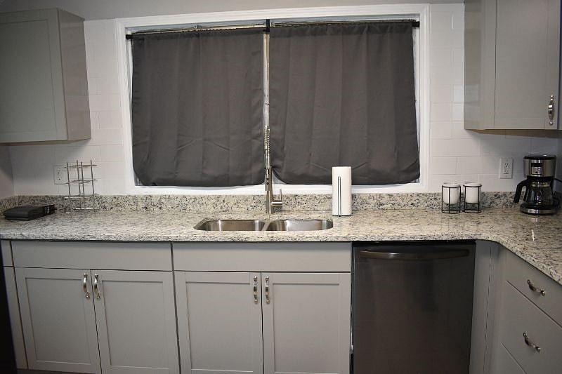 Furnished Finder property 400675_1 photo 10