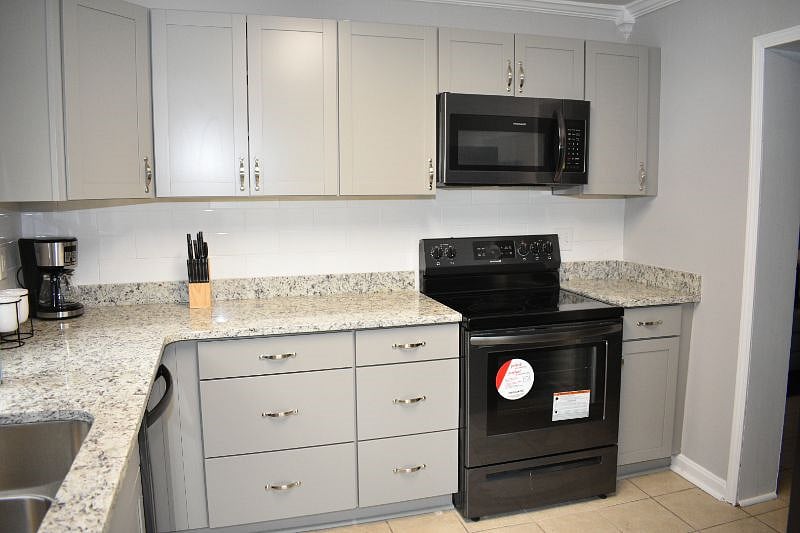 Furnished Finder property 400675_1 photo 9