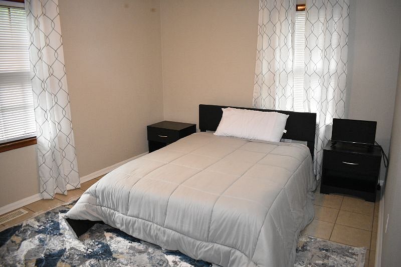 Furnished Finder property 400675_1 photo 19