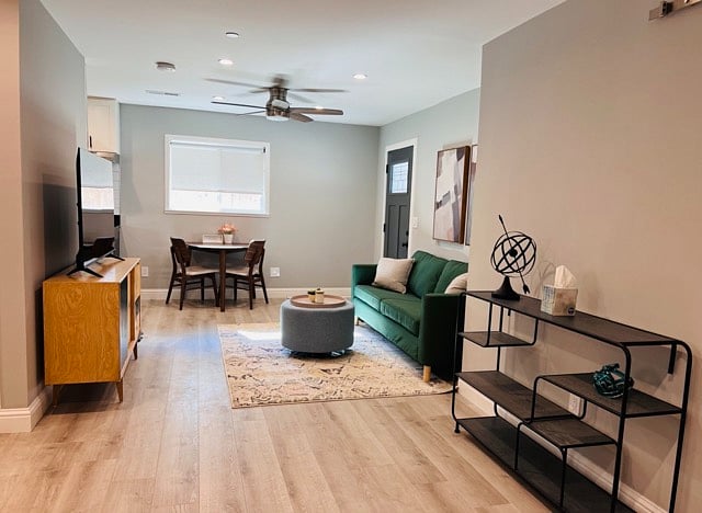 Furnished Finder property 400711_1 photo 11