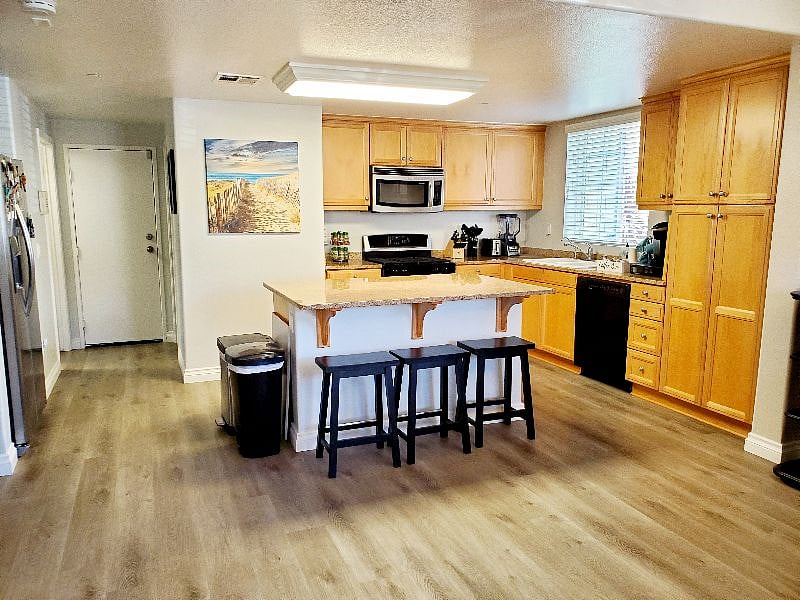 Furnished Finder property 400713_1 photo 9