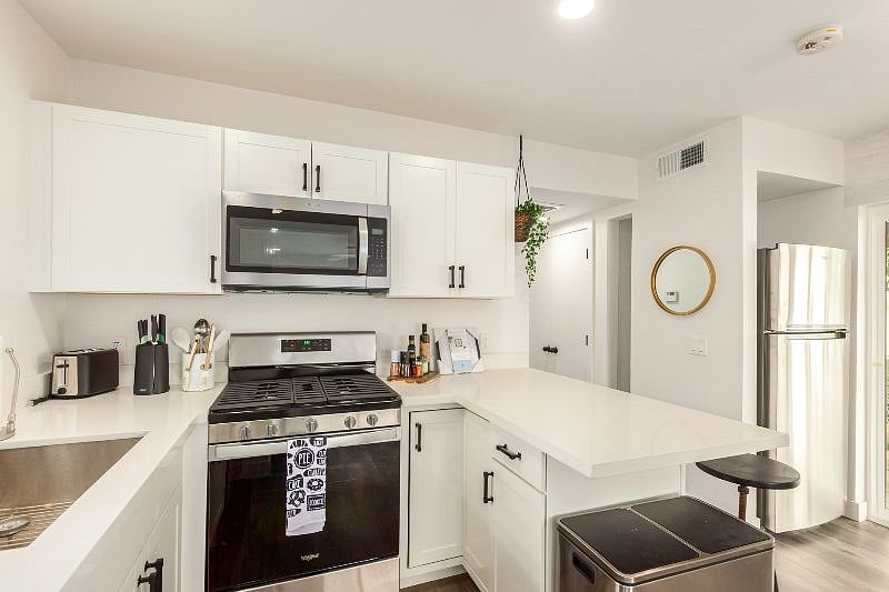 Furnished Finder property 400744_1 photo 6