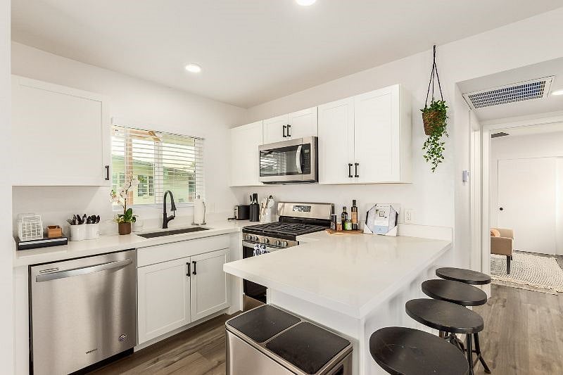 Furnished Finder property 400744_1 photo 14