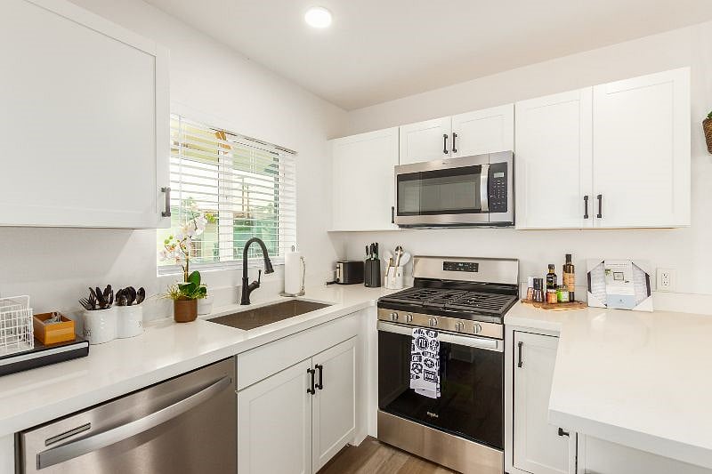 Furnished Finder property 400744_1 photo 15