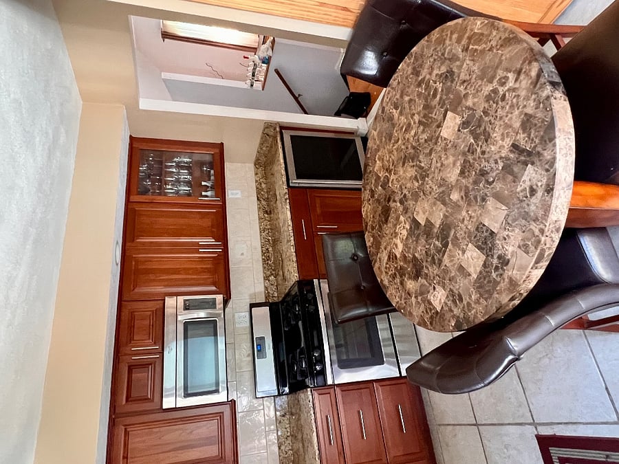 Furnished Finder property 400756_1 photo 3