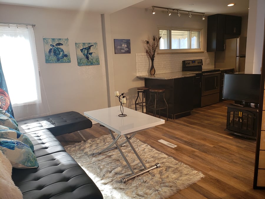 Large living room and kitchen for entertaining