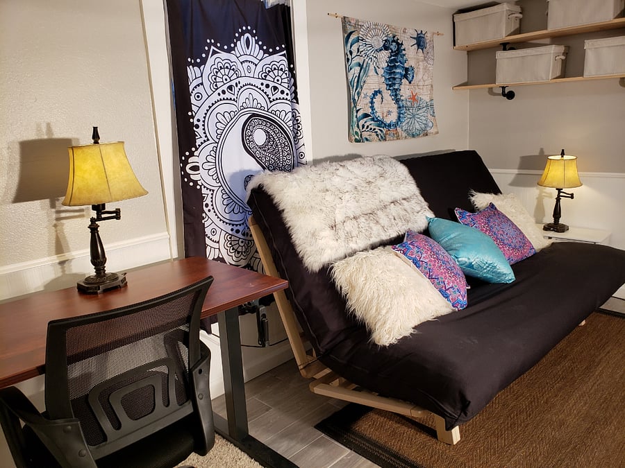 Office, guestroom, or 3rd bedroom