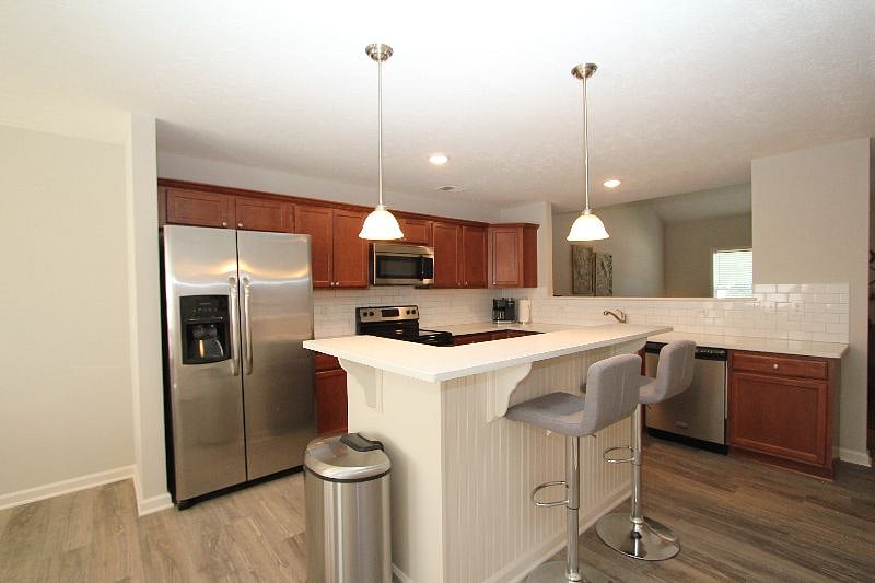 Furnished Finder property 400782_1 photo 6