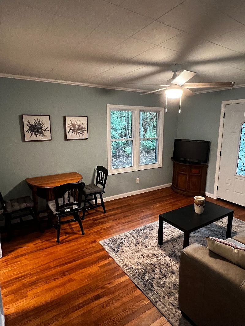 Furnished Finder property 400783_1 photo 3