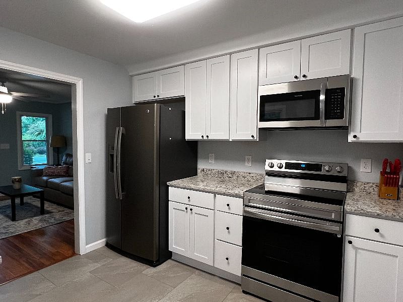 Furnished Finder property 400783_1 photo 5
