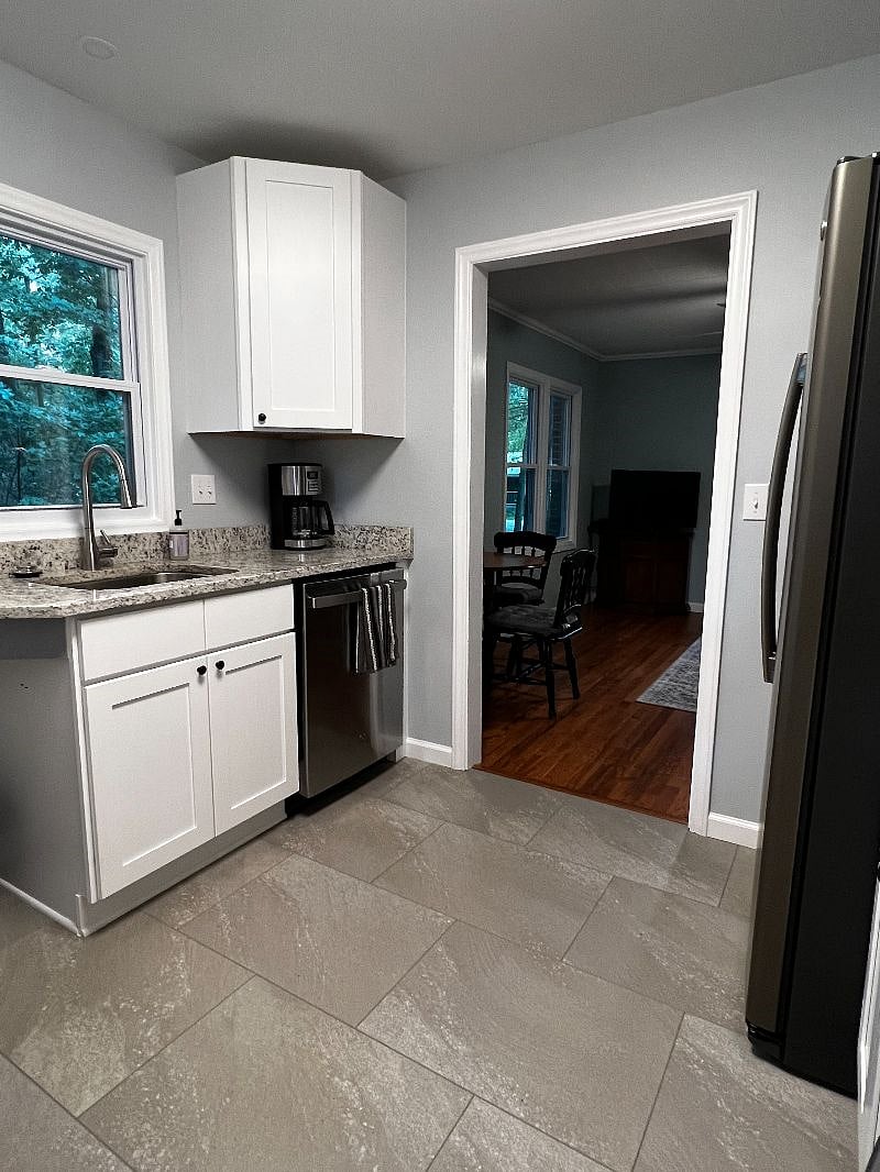 Furnished Finder property 400783_1 photo 6
