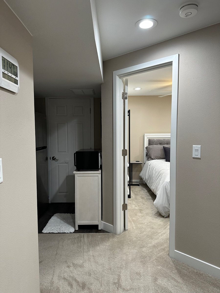 Furnished Finder property 400791_1 photo 14