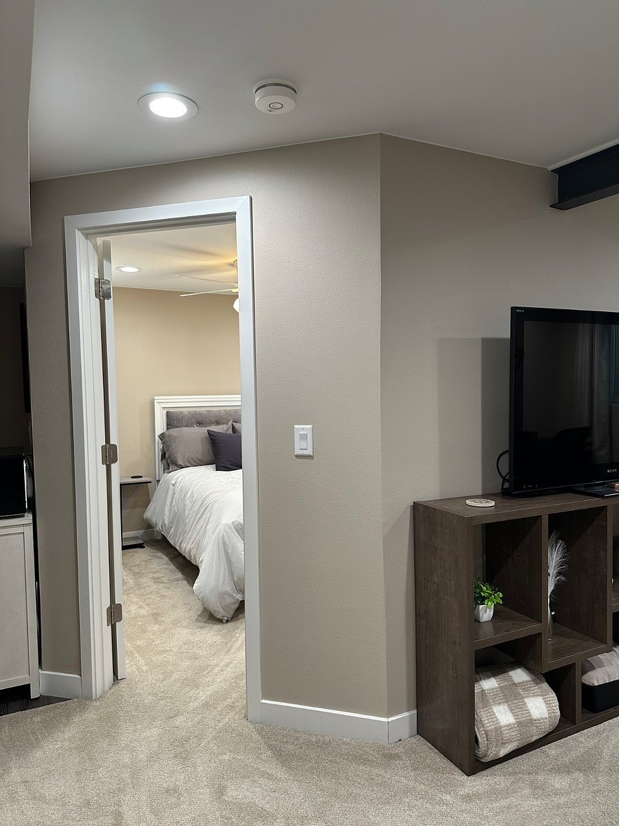 Furnished Finder property 400791_1 photo 15