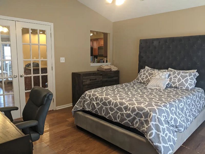 Furnished Finder property 400802_1 photo 10