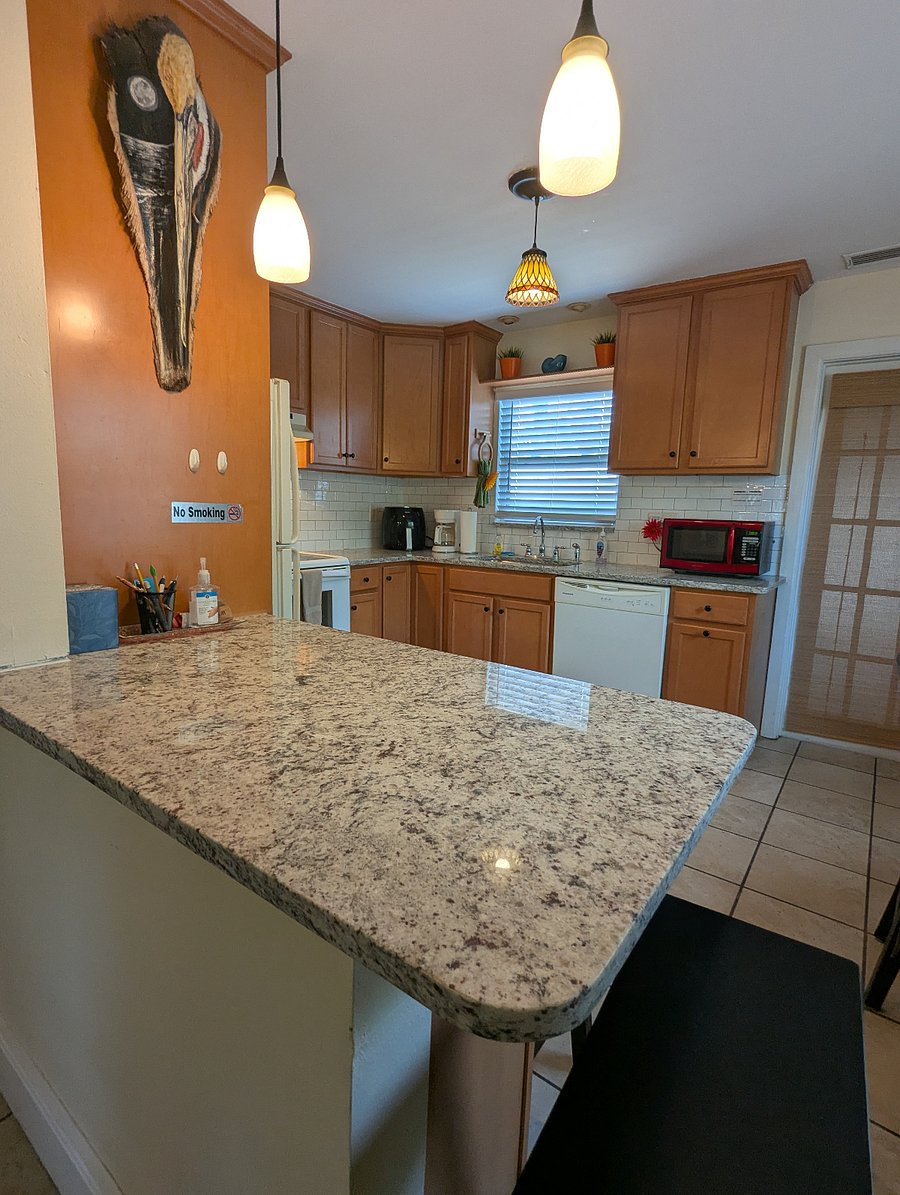 Furnished Finder property 400820_1 photo 3