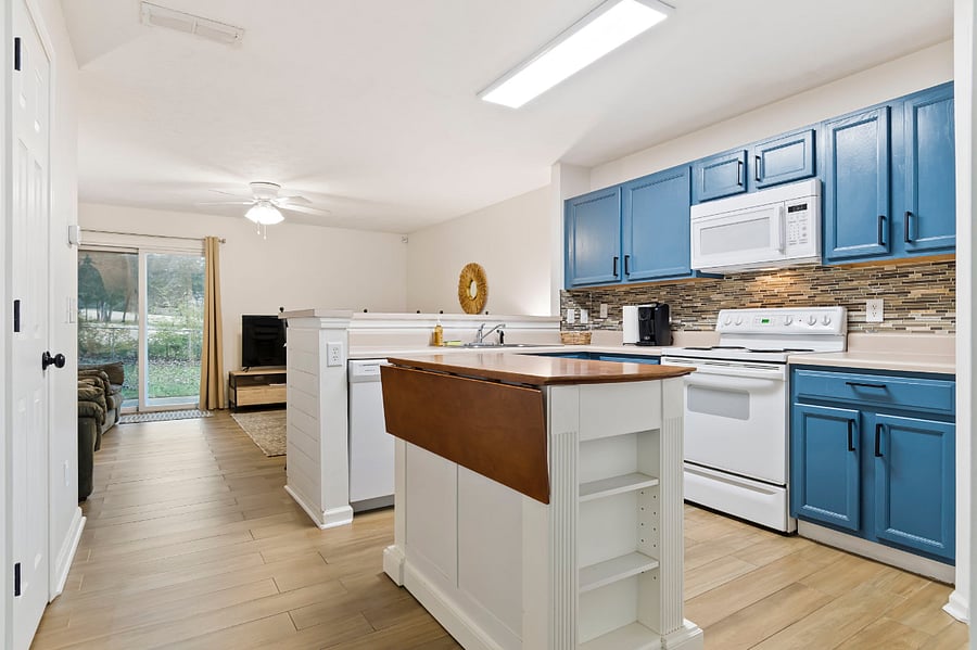 Furnished Finder property 400842_1 photo 6