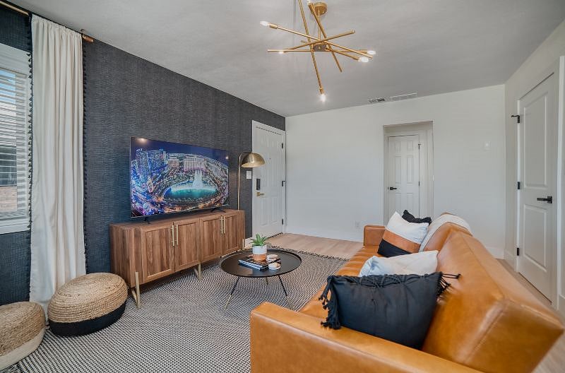 Furnished Finder property 400846_1 photo 3