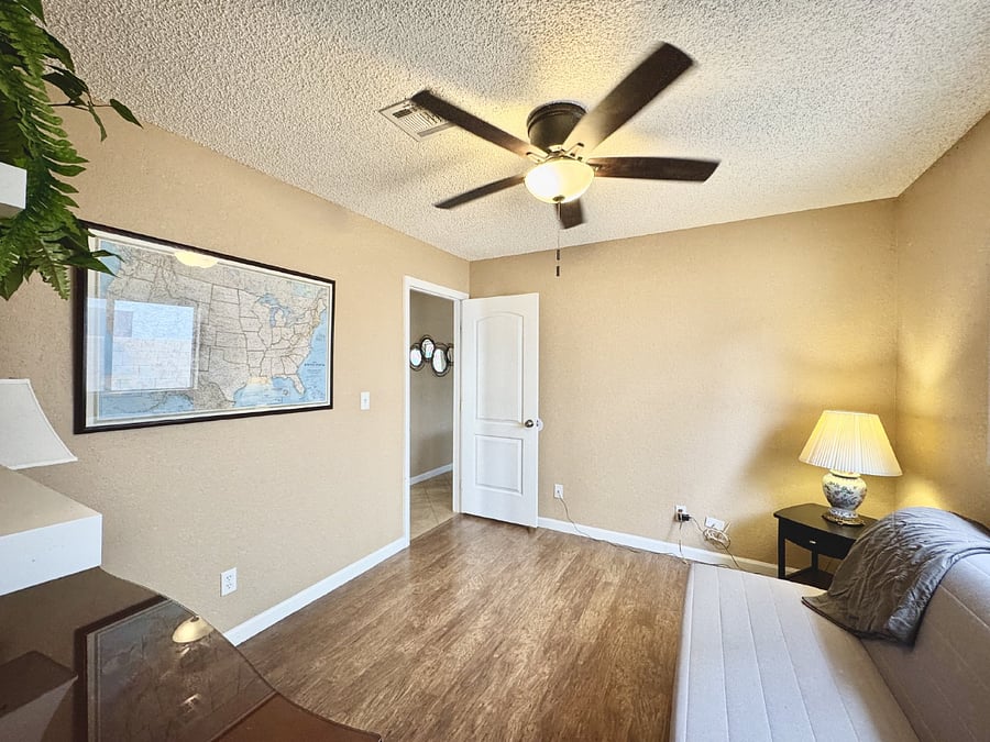 Furnished Finder property 400853_1 photo 12